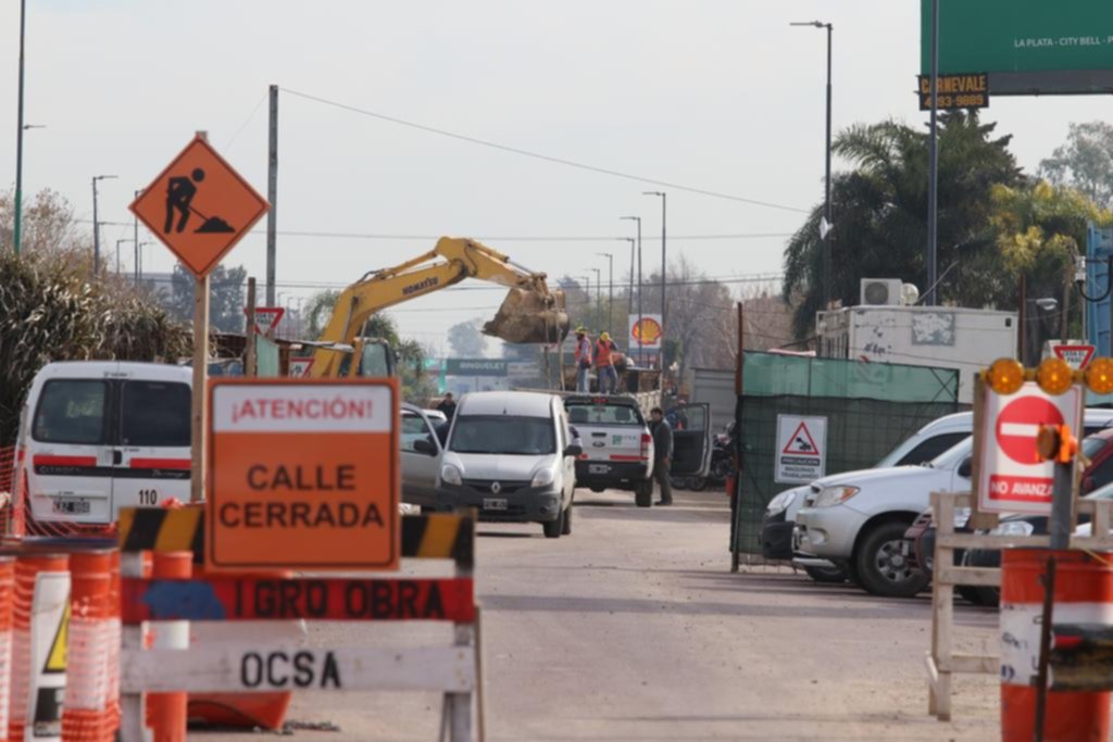 El puente de Centenario y 514 lleva 10 meses en obra y recién estaría listo a “fin de año”