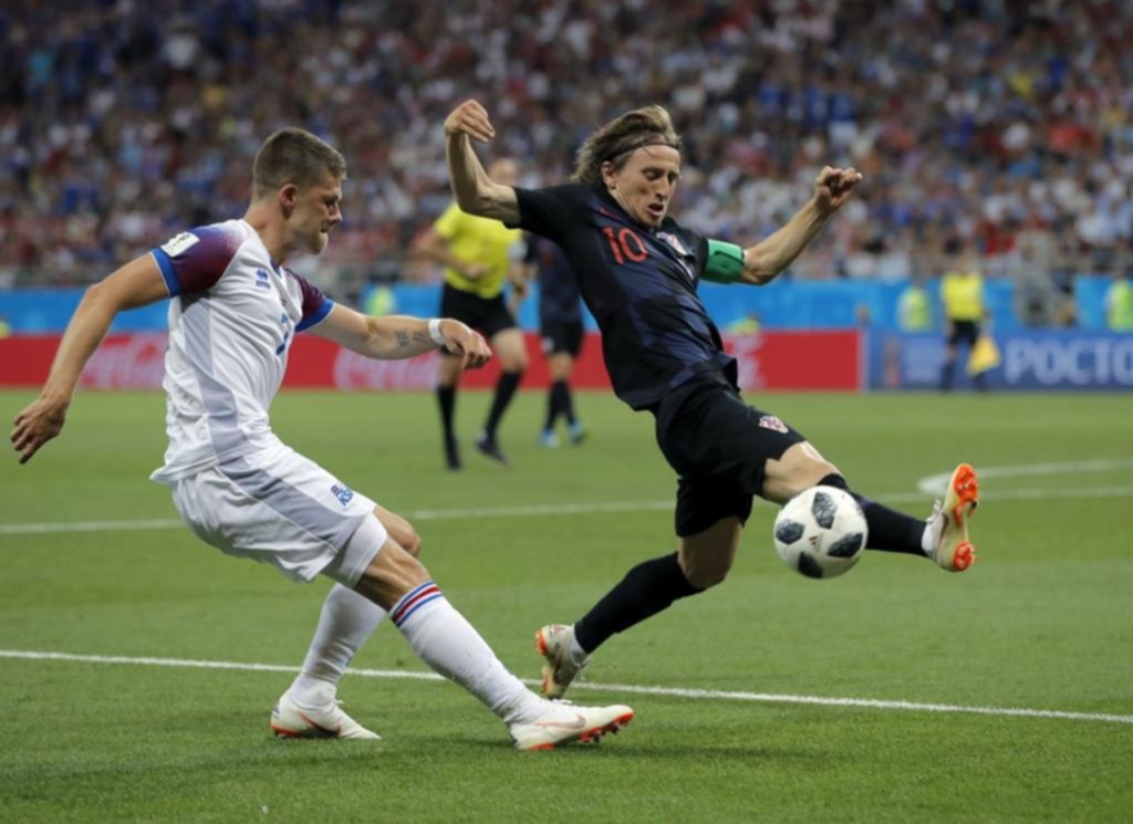 Con suplentes, Croacia dejó sin chance a un Islandia que no terminó de soltarse