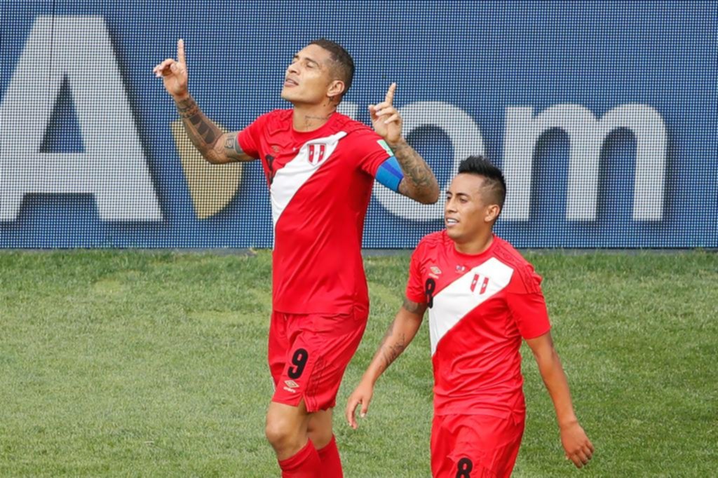 Perú se despidió del Mundial con una sonrisa ante Australia