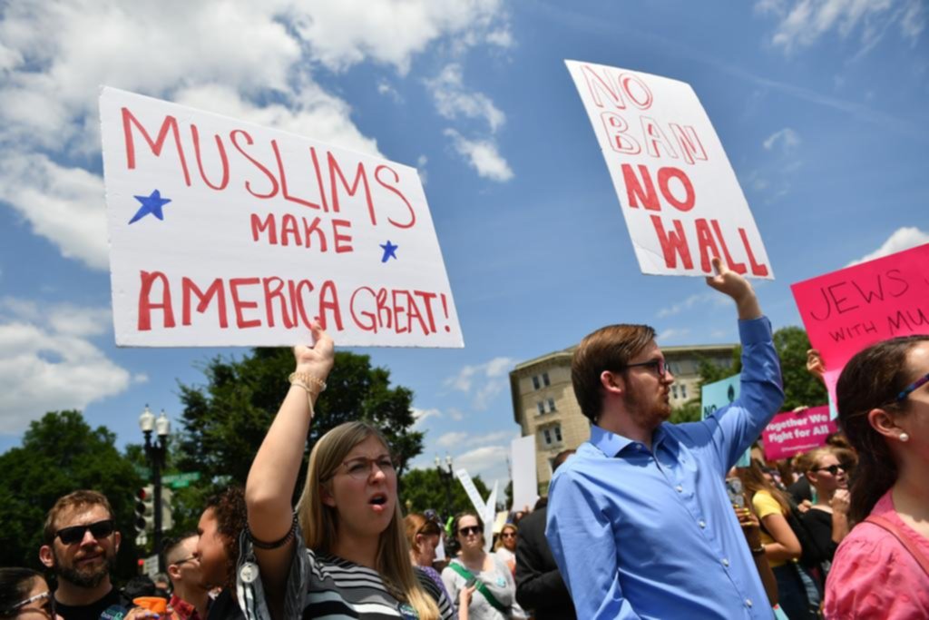 La Corte de EE UU avaló el decreto que prohibe la entrada de musulmanes