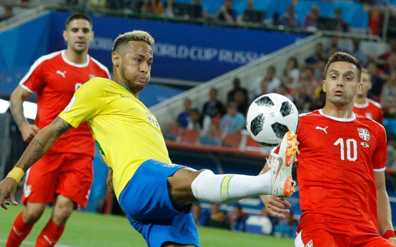 Brasil derrotó a Serbia y avanzó a octavos de final de la Copa del Mundo
