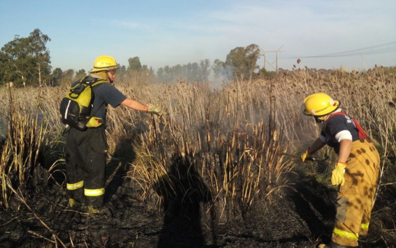 Un incendio de campos y matorrales causó alarma en El Peligro