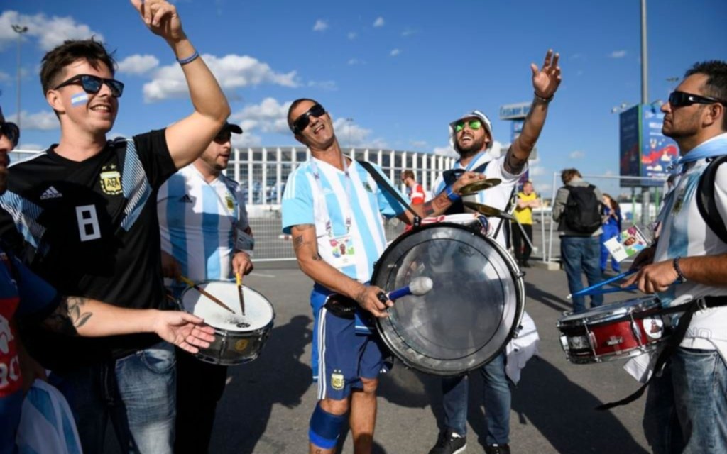 La lupa sobre los hinchas: la AFIP investigará a quienes viajaron a Rusia