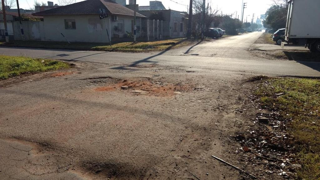 En 16 y 521 piden por el arreglo de una calle