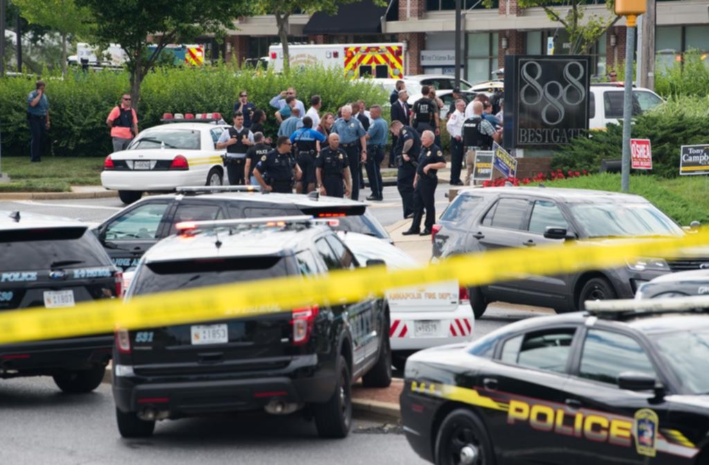 Al menos 5 muertos en un tiroteo en un diario cerca de Washington