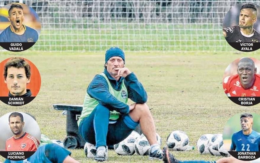 La dirigencia albiazul trabaja para cerrar los refuerzos mientras Troglio espera en Abasto