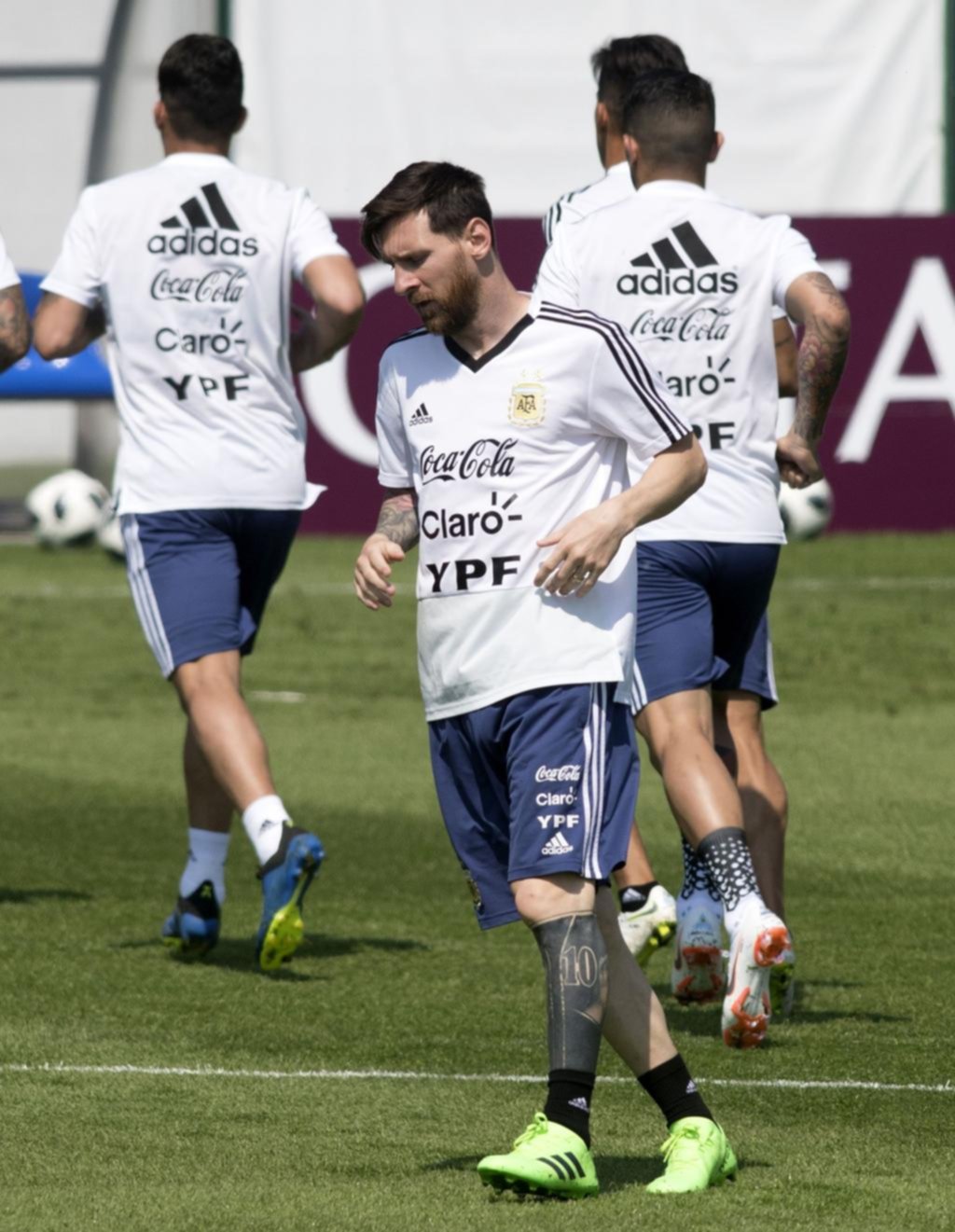 Messi, Mascherano, Banega, Otamendi, Mercado y Acuña están con la soga al cuello