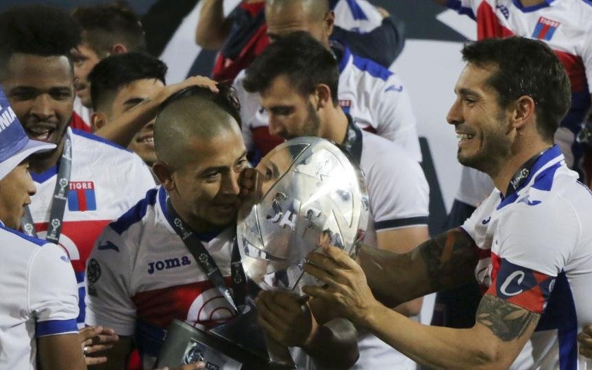 ¿Cuál fue el primer club que felicitó a Tigre por el título?