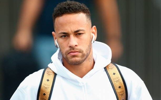 Patrocinadores miran de reojo a Neymar debido a la acusación que recibió por violación