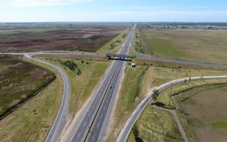 Obras y cierre parcial en la bajada Villa de Elisa de la Autopista: ¿Cómo afecta al tránsito?