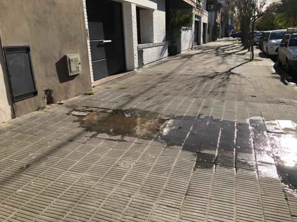 Pérdida de agua “que lleva meses” en 19 y 57