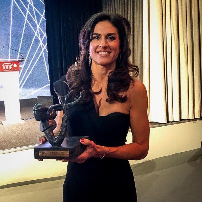 Sabatini recibió el máximo galardón del tenis por su contribución al deporte