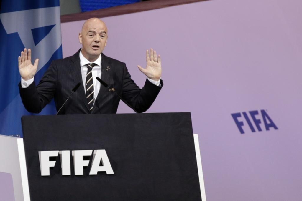 Infantino, reelecto como presidente de la FIFA sin comicios de por medio