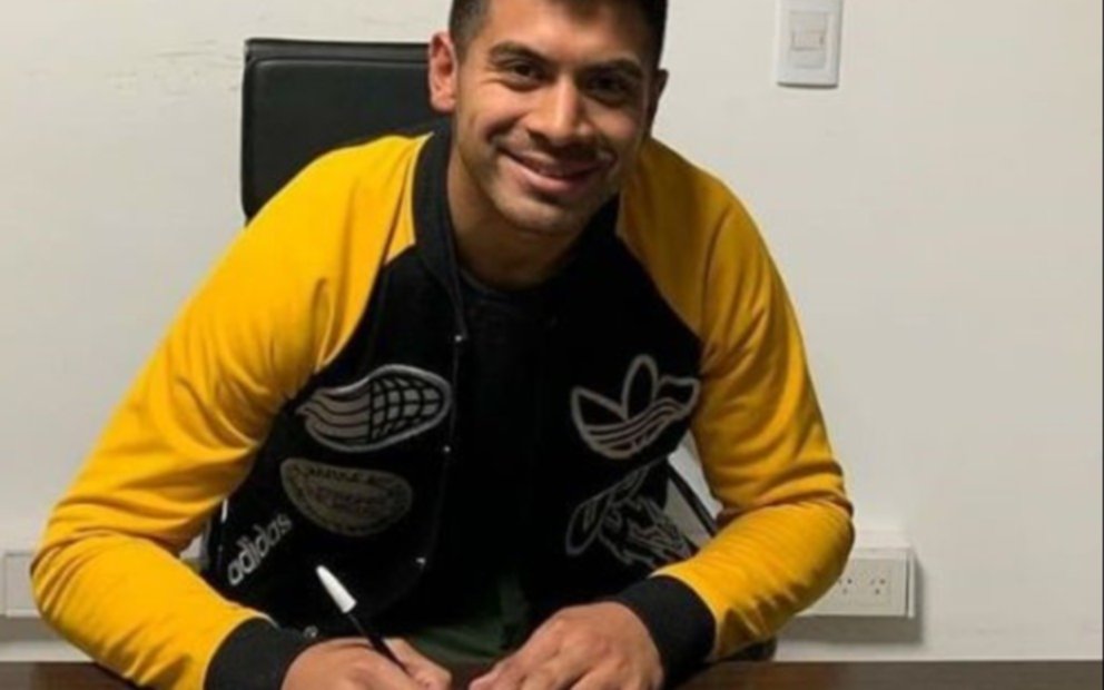 De estar preso por homicidio a firmar contrato profesional en un club argentino