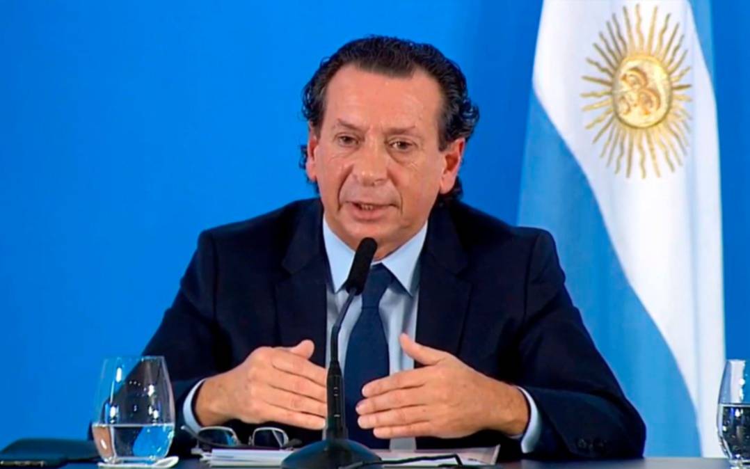 Para el Ministro Sica, la economía argentina está "cada vez más cerca de la recuperación" 