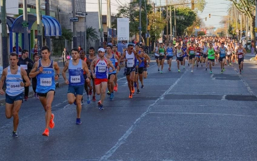 Casi 5 mil corredores en la prueba atlética “Día del Vidriero” Berazateguense