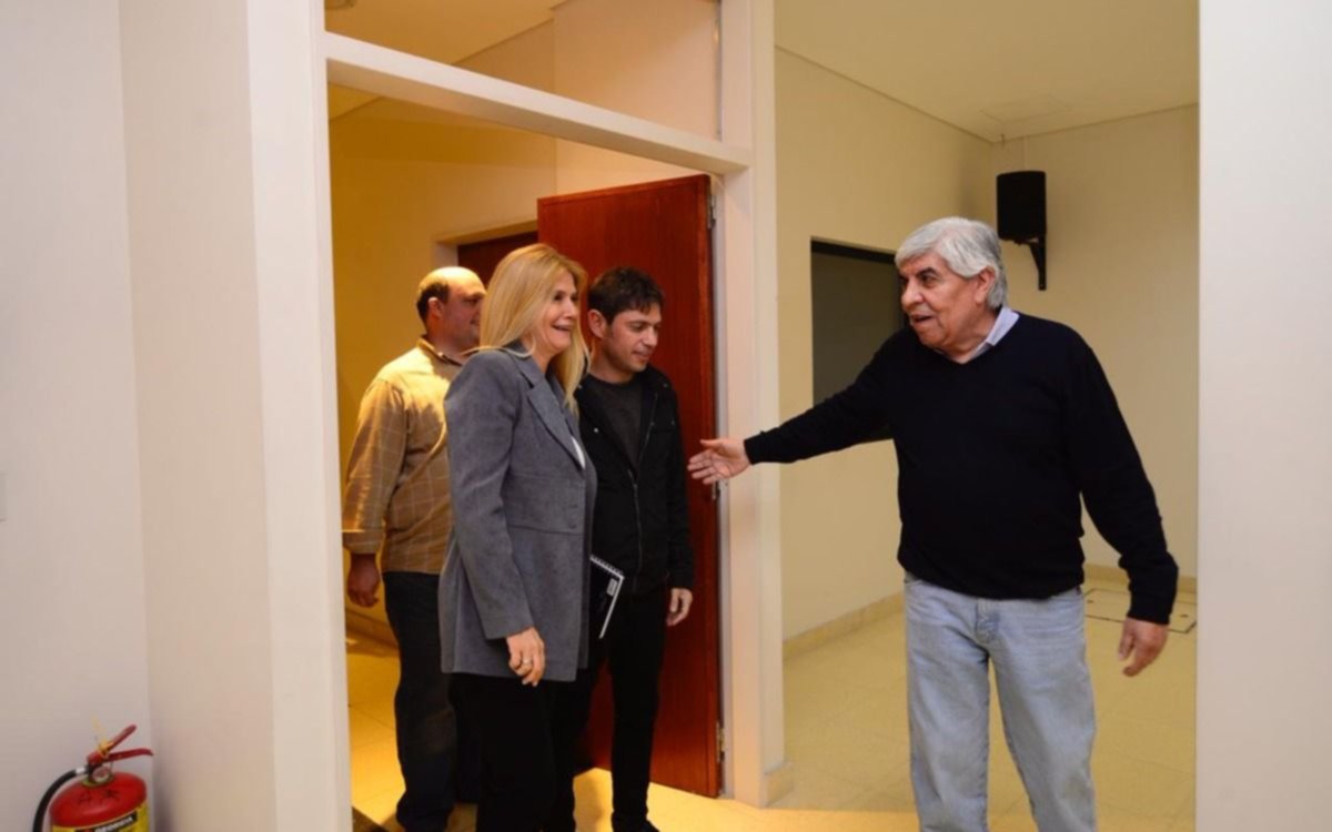 Aliados: Kicillof y Magario se mostraron junto a los Moyano