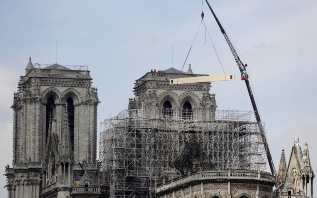 La catedral de Notre Dame celebrará el sábado su primer misa tras el incendio