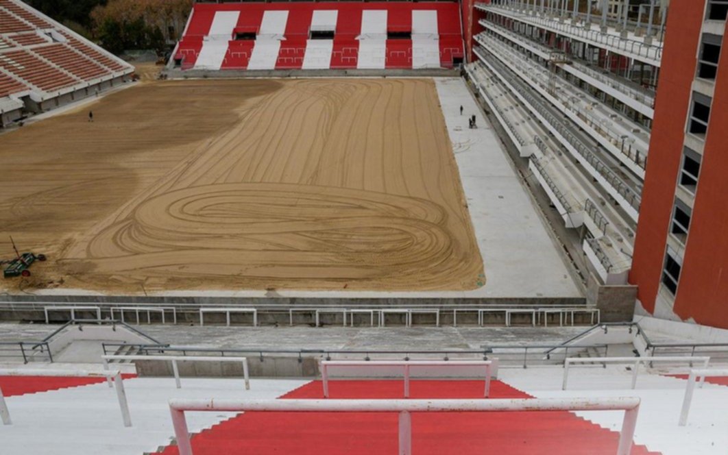 Estudiantes: el estadio de 1 y 57 está hecho una "pinturita"