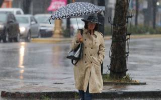 Cayó granizo en la Ciudad y se mantiene el alerta meteorológico