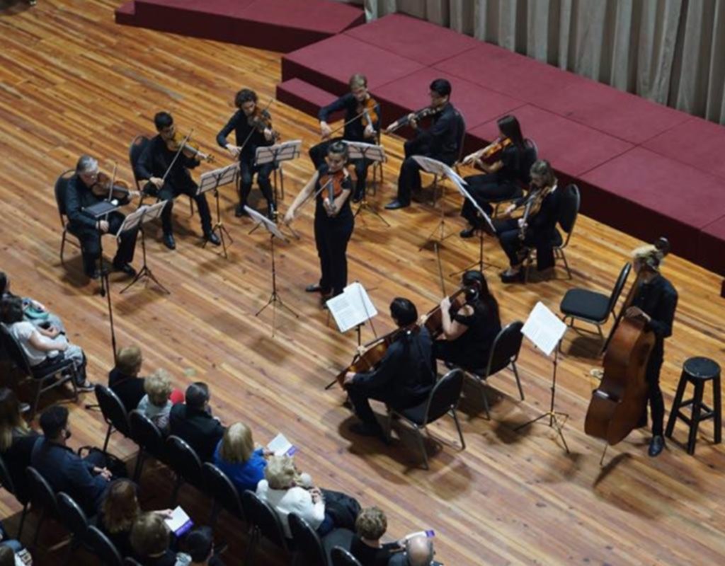 La Camerata de la Orquesta Escuela de Berisso suena esta noche en el Club Español