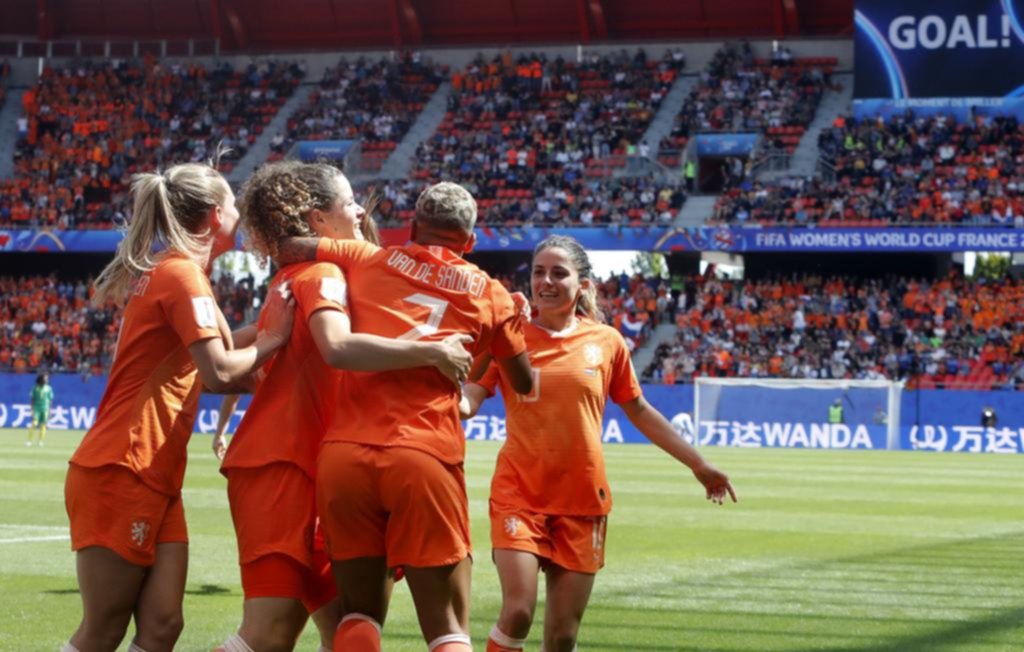 Holanda y Canadá ya están en los octavos