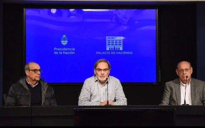 Apagón: "No tendría que haber ocurrido, pero ocurrió y es grave" dijeron desde el Gobierno