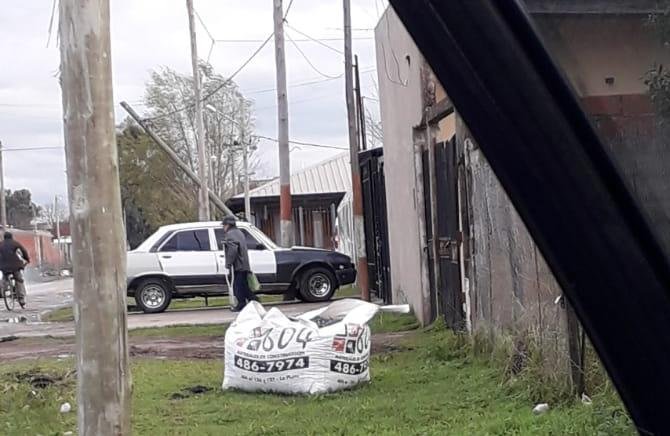 Preocupación por un poste caído