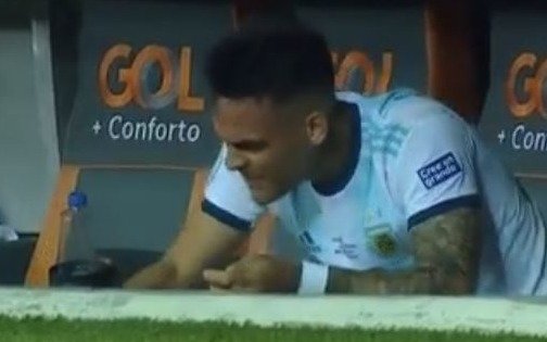 VIDEO: El gesto de Lautaro Martínez tras salir por Di María