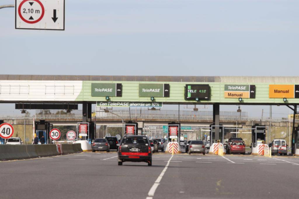 En la Autopista detectan 36.000 casos al mes de “avivadas” para no pagar el peaje