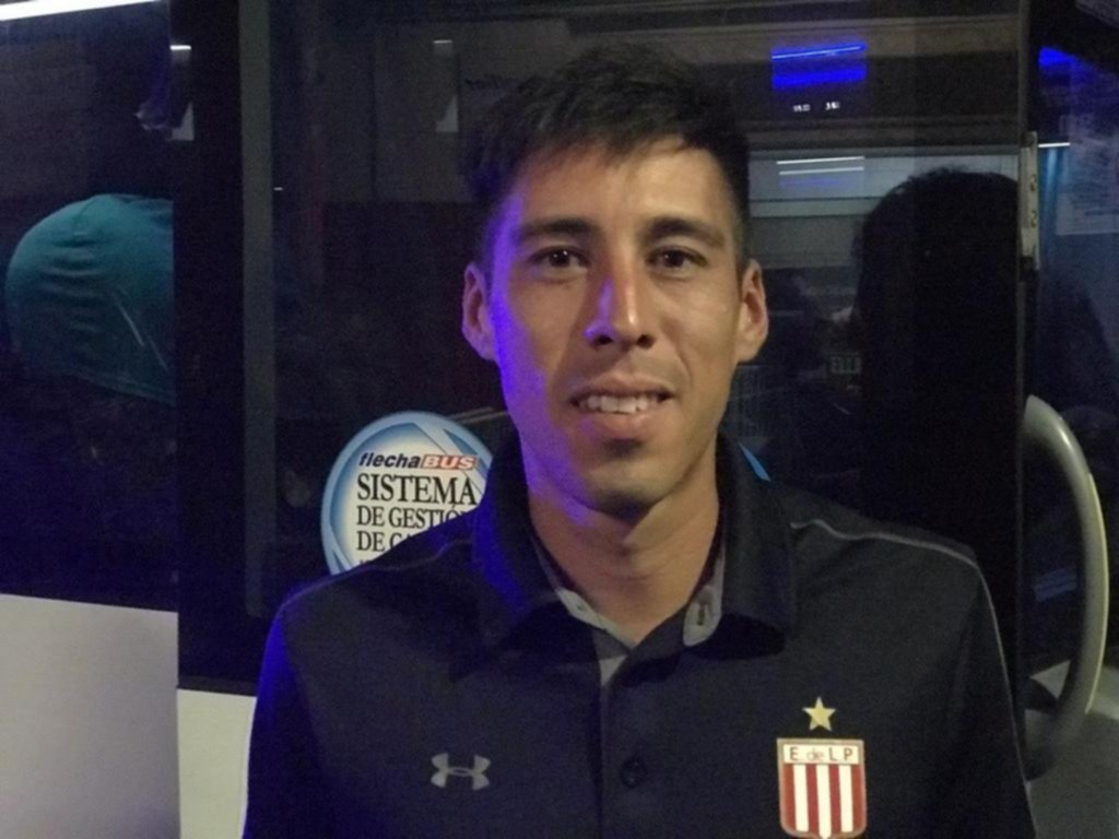 Renueva Rosales y el Pincha, por ahora, no buscará lateral
