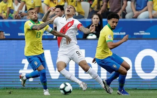 Brasil aplastó a Perú, consiguió el pase a cuartos y quedó como líder del Grupo A