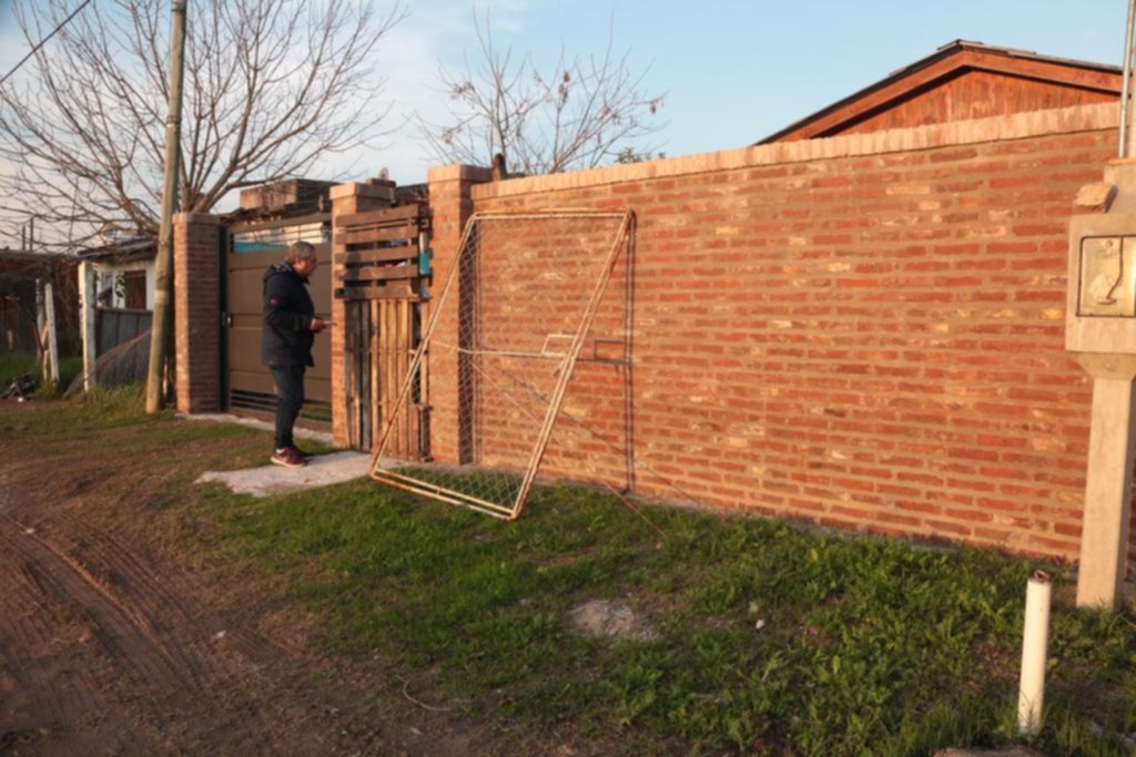 Vecinos de Villa Castells están en pánico por la reiteración de asaltos y escruches en viviendas