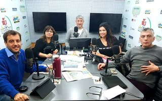 Ahora en vivo por La Redonda 100.3... SIESTEROS!