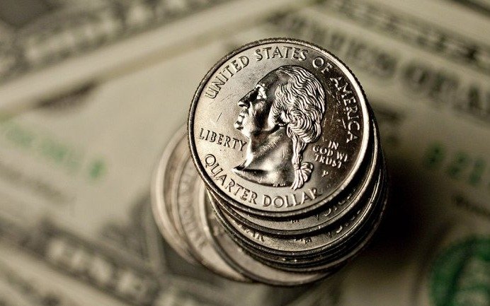 Se frenó la tendencia a la baja y el dólar subió a $43,94 