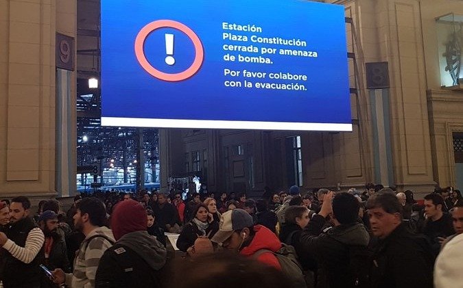 Tras una amenaza de bomba e interrupción, se restablecen los servicios del Tren Roca
