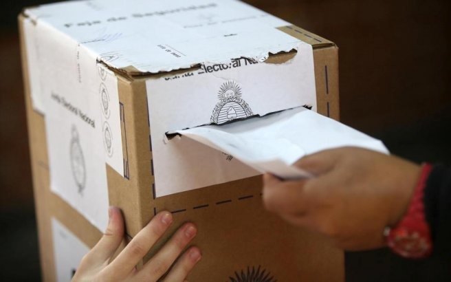 Podrán votar por correo los más de 360.000 argentinos que viven en el exterior