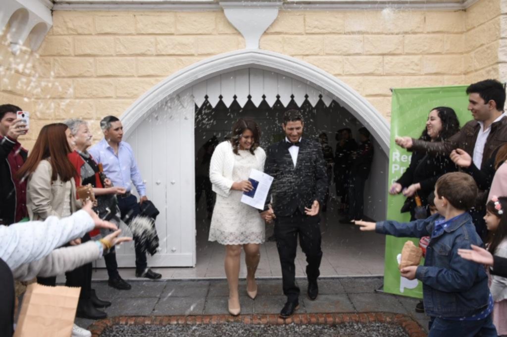 Unas 180 parejas se anotaron para casarse en lugares emblemáticos de la Provincia