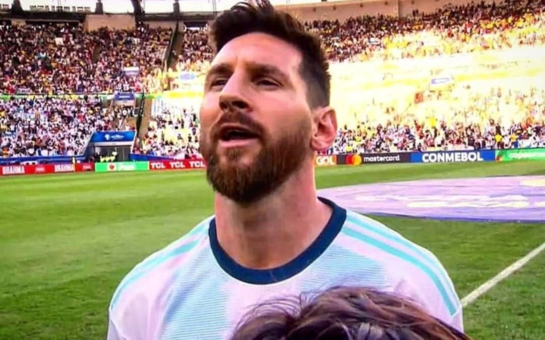 ¿Por qué ahora sí?: Lo que dijo Messi sobre la decisión de cantar el Himno