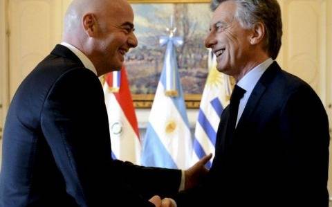 Macri será premiado por la FIFA