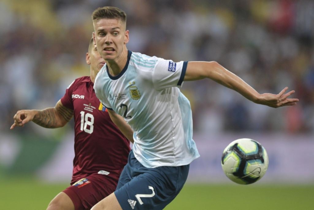Juan Foyth apela a la tecnología para estudiar a los rivales