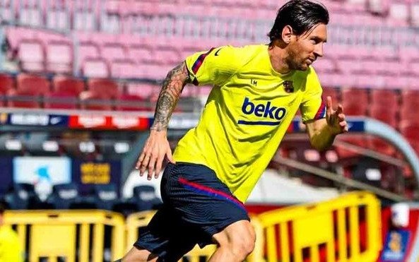 Respira el Barcelona: aunque al margen del grupo, Messi hoy volvió a entrenar