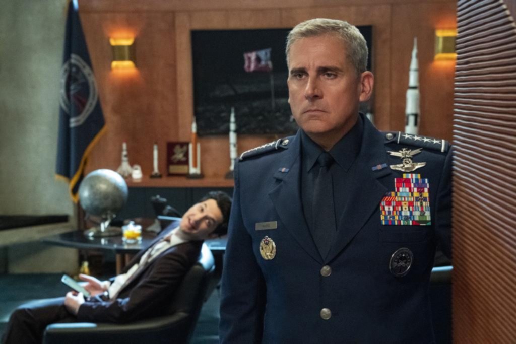 “Space Force”: una comedia vilipendiada ¡que está bien!