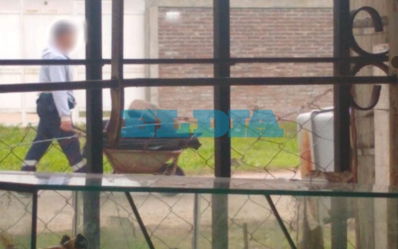 "El dueño del barrio": un vecino acumula denuncias en un sector de Los Hornos