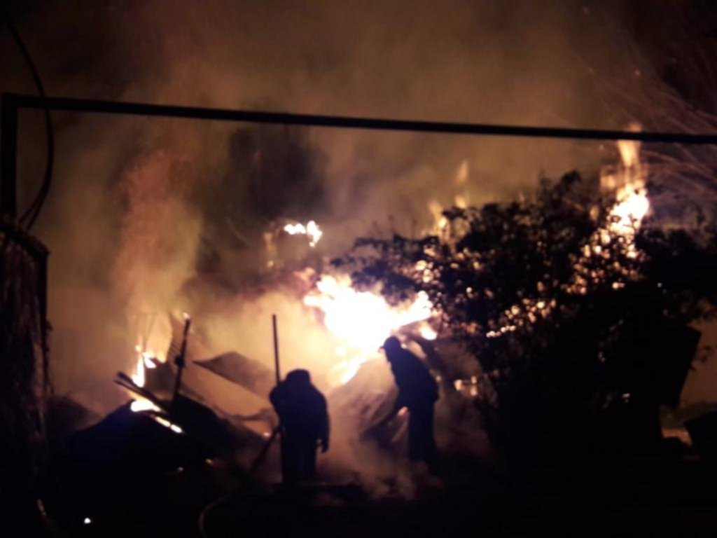 Incendio de una vivienda y acusación en San Carlos