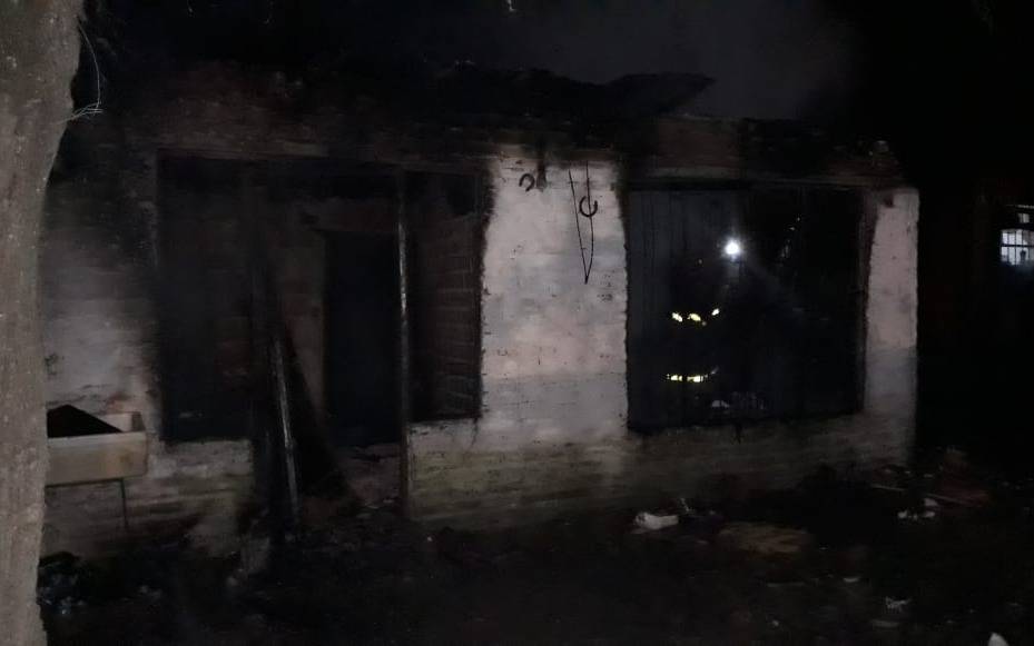 Investigan un nuevo incendio de vivienda en un barrio platense 