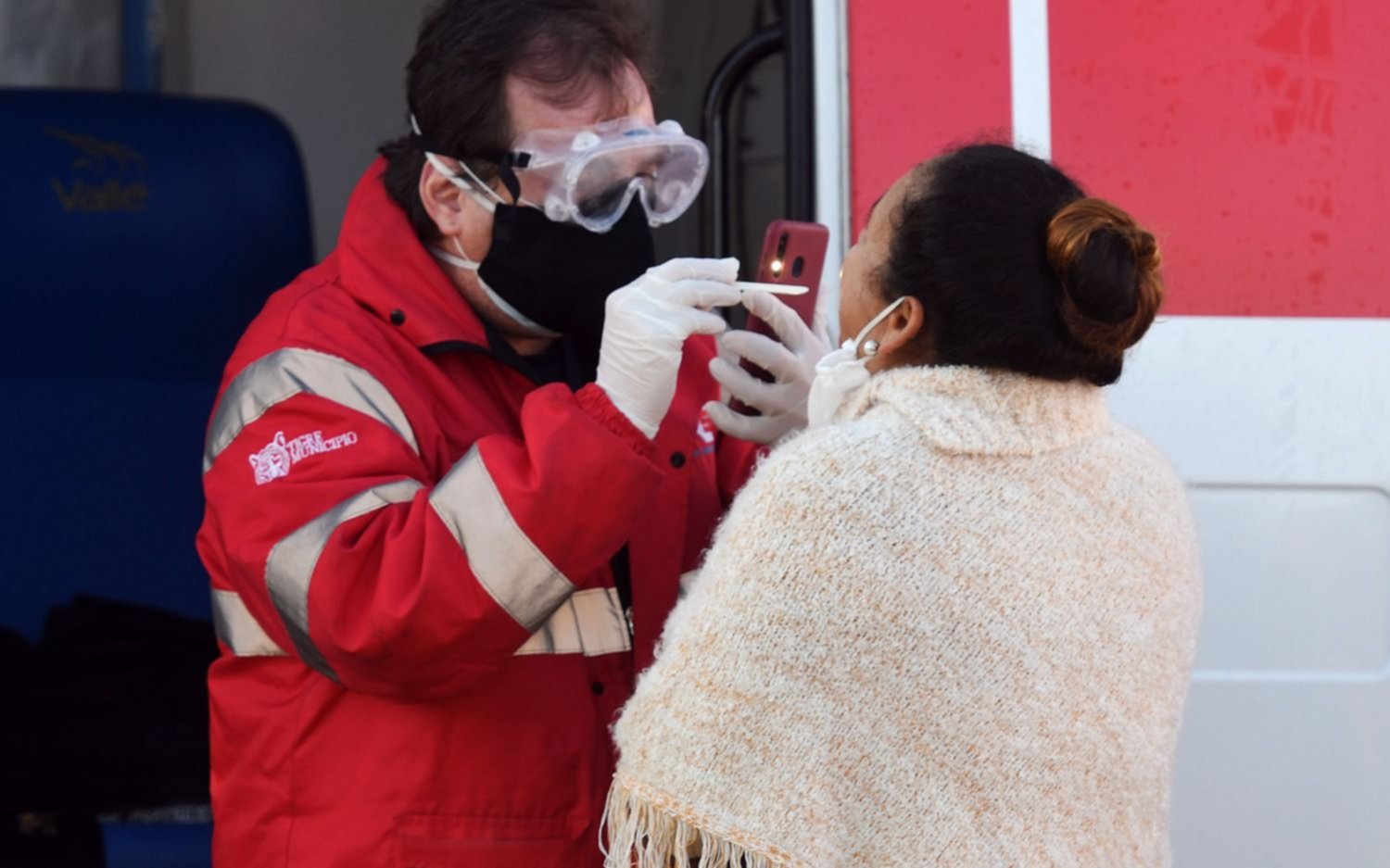 Sigue creciendo el número de contagios en Argentina: 1226 casos en un día