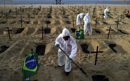 Brasil llegó a 41.828 muertos y es segundo país con más víctimas de COVID-19