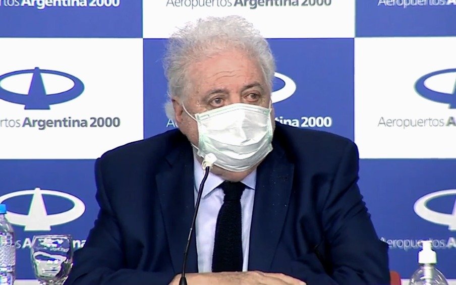 Ministro de Salud sostiene que “no se puede pensar en habilitar el fútbol”
