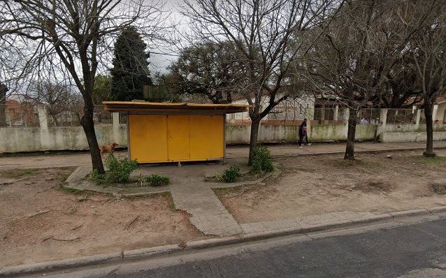 Asaltan un puesto de diario y se llevan dinero en efectivo y un auto
